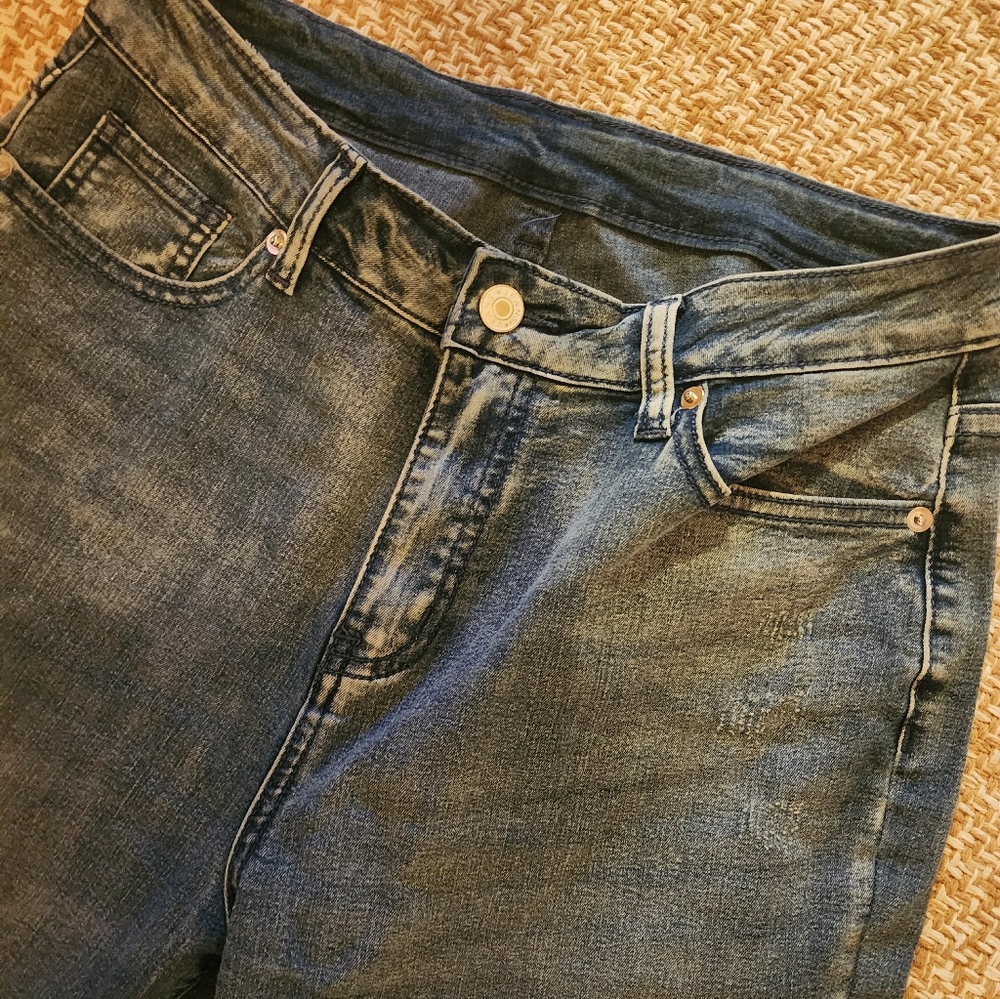 Wide bottom blue jeans